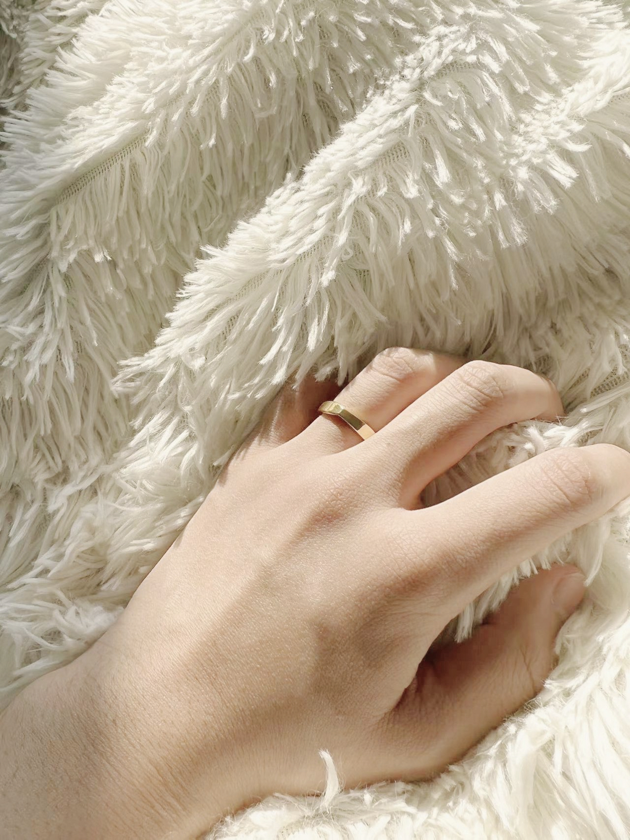 💍明星同款 | 周六福几何天圆地方足金戒指，太绝啦！