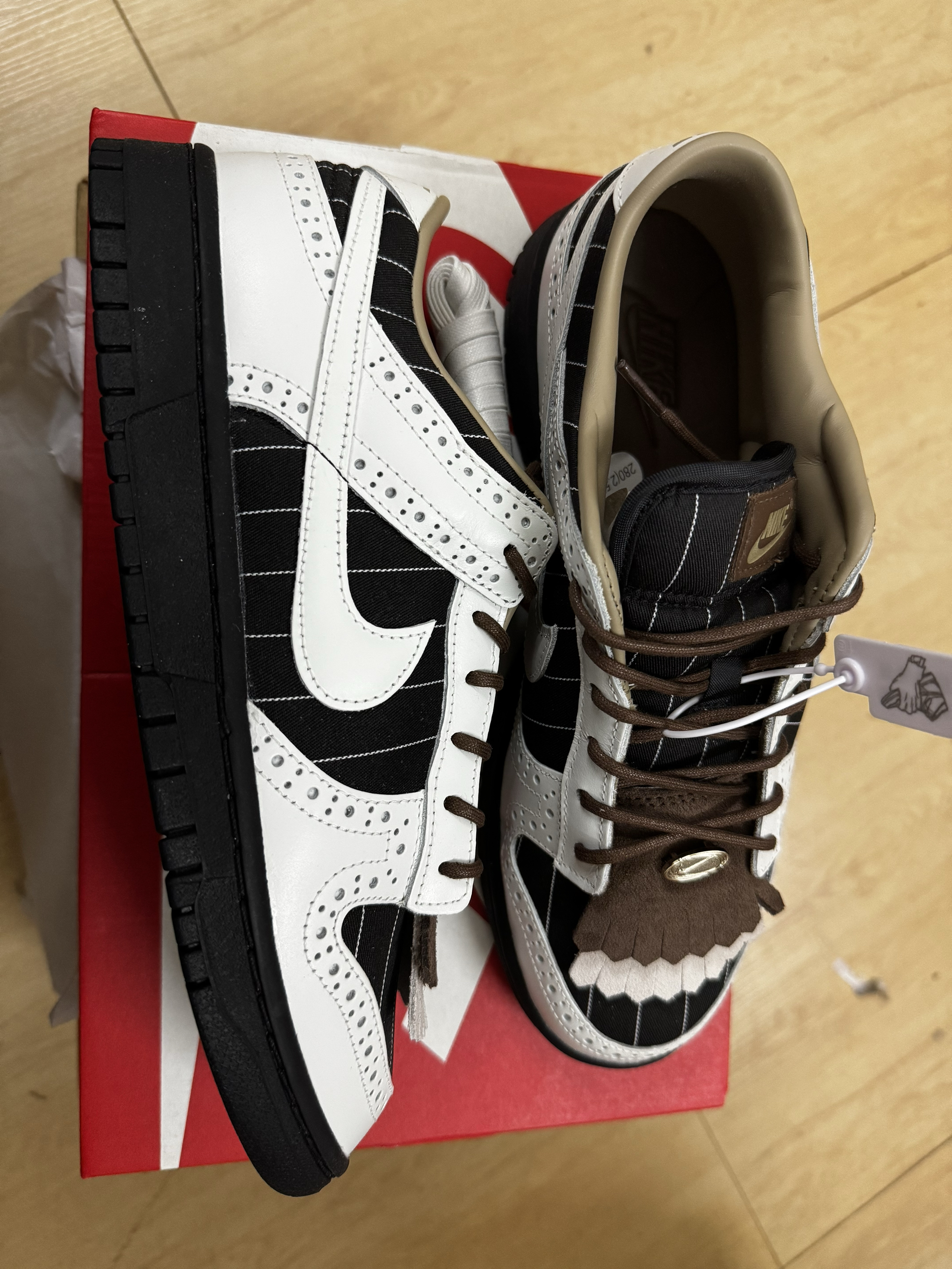 Nike Dunk Low LX 货号 FV3642-010 试穿体验