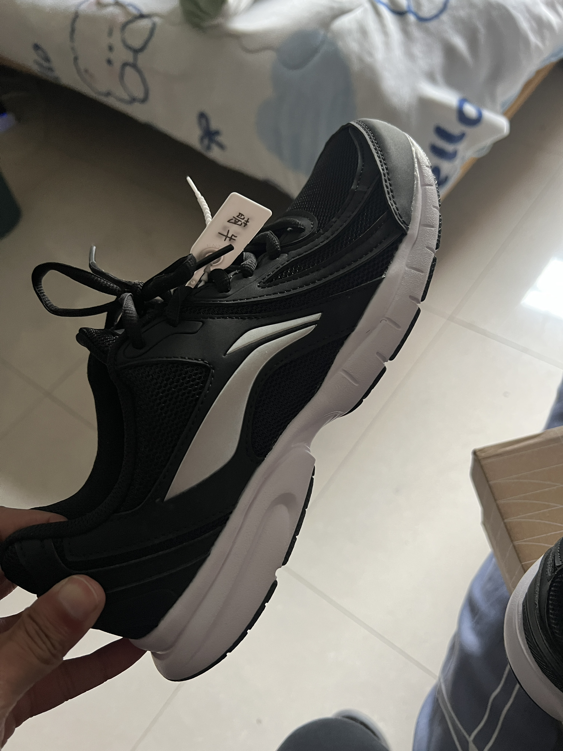 穿上很轻可以可以