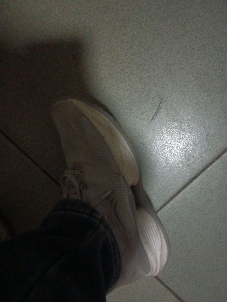 超轻22挺帅的，建议大家人手一个。