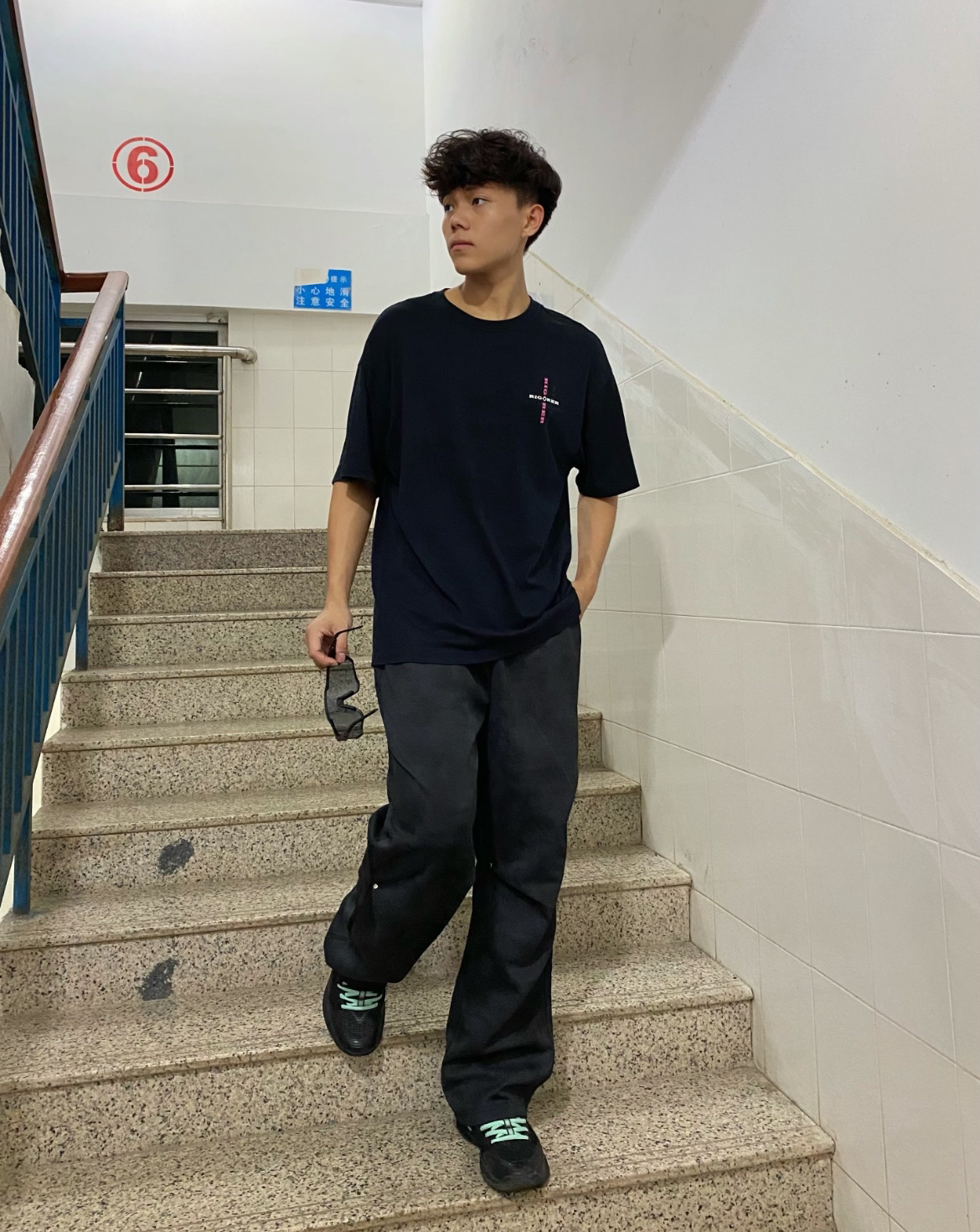 男大日常是怎么穿着的感分享下今日穿搭
今