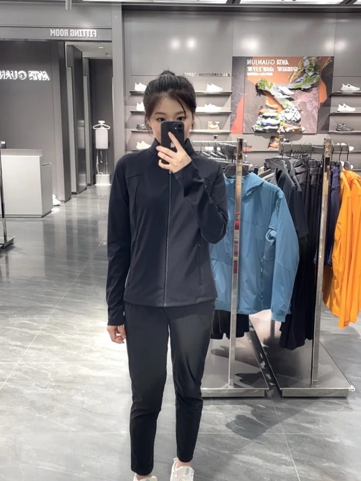 Anta 实穿显身材的女生外套