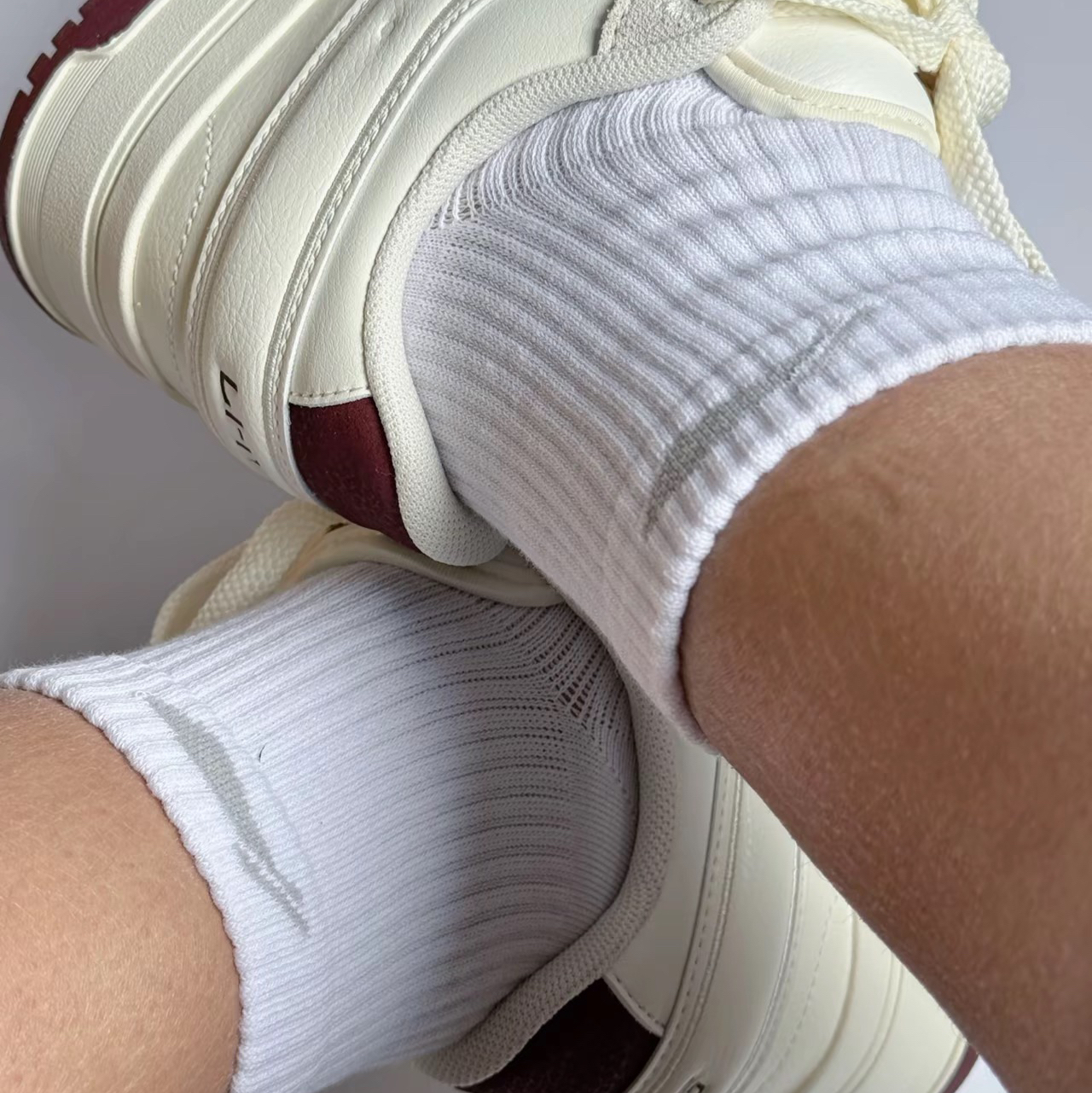 第一次尝试李宁防臭吸汗中筒袜！！