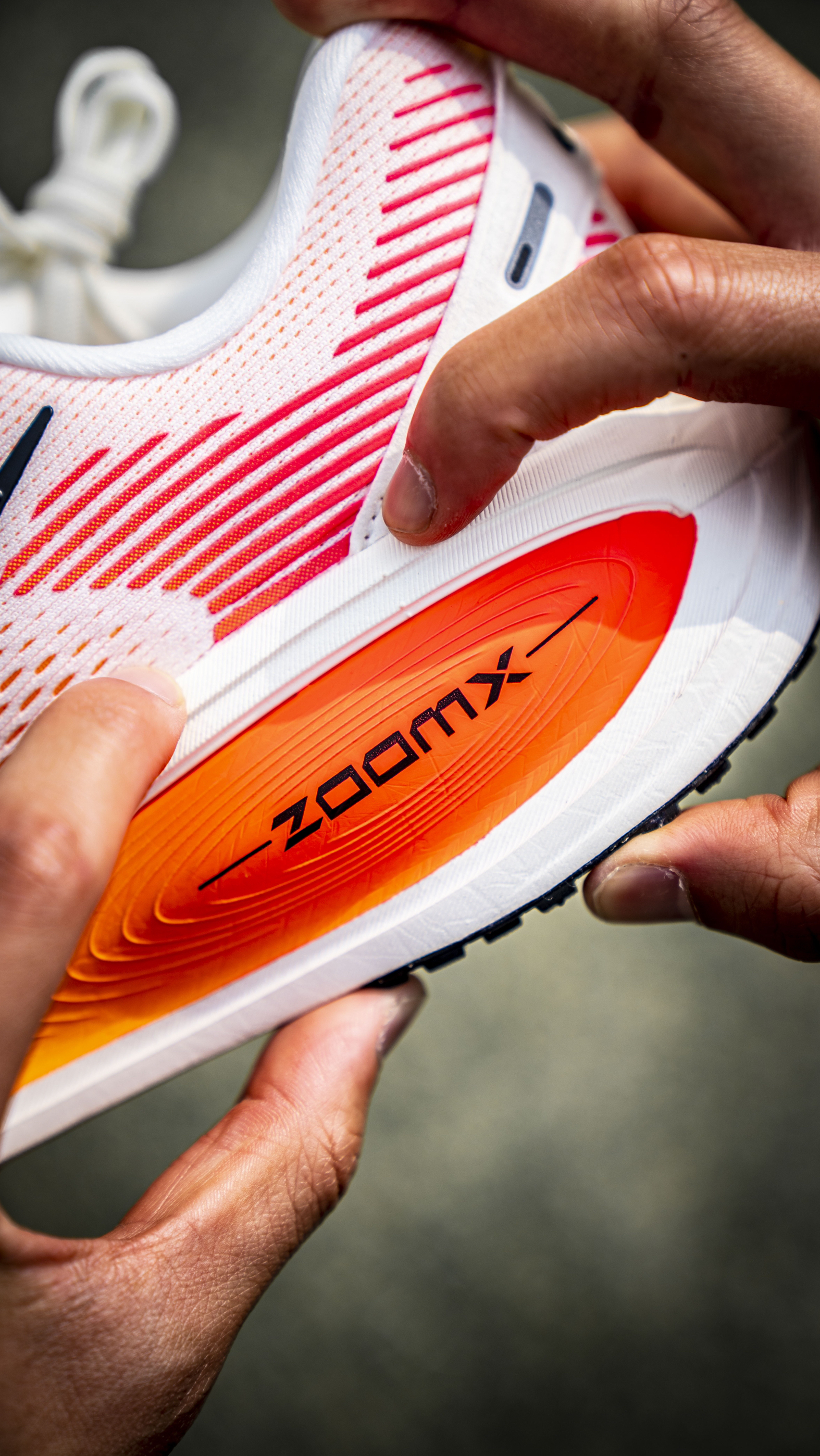 Nike最新“国际田联禁穿🚫”顶缓 vomero 18|“ Zoom X➕React X”#跑鞋推