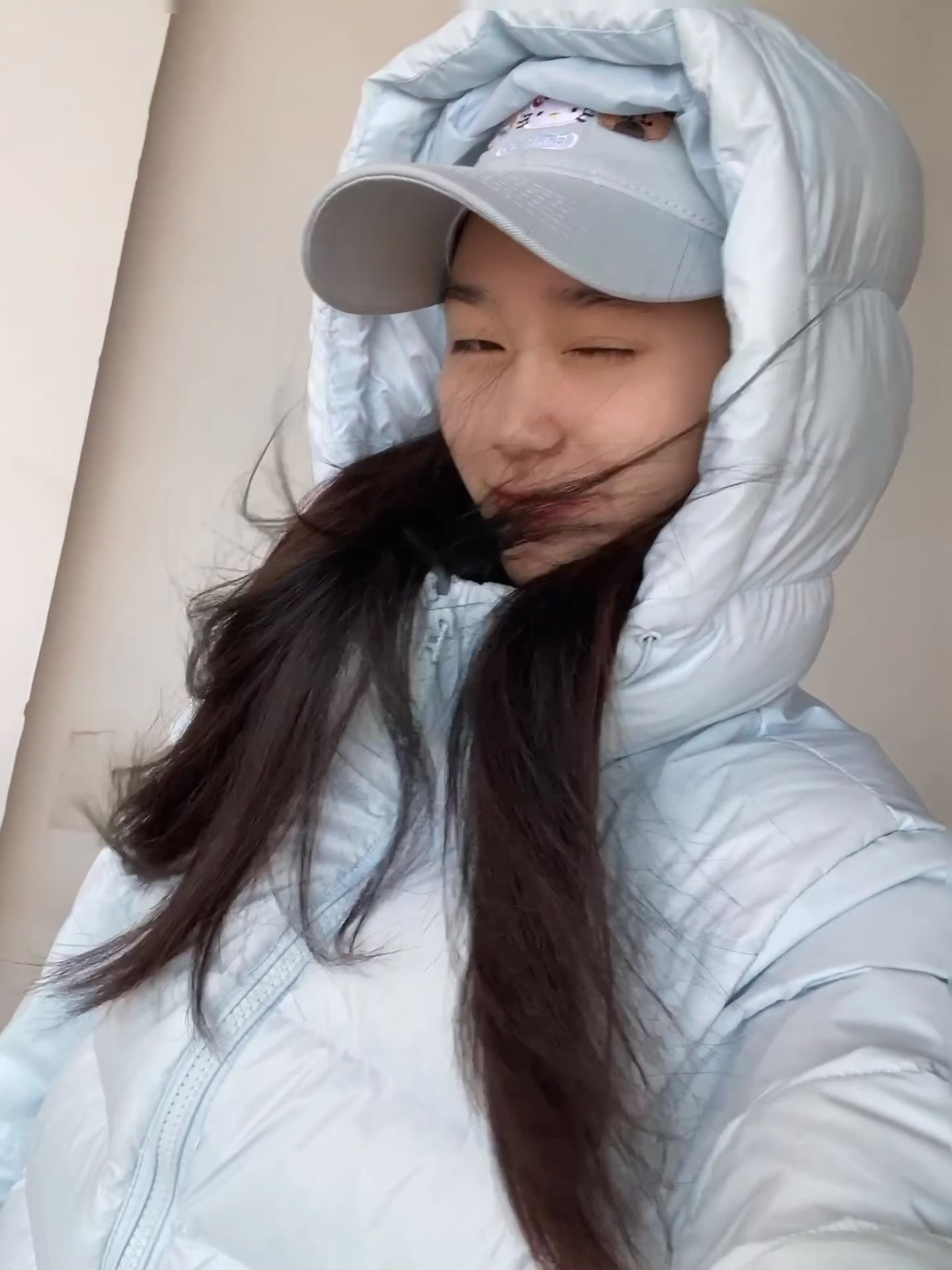 秋末冬季春初可穿的杨超越同款baby蓝羽绒服！防风保暖冲鸭