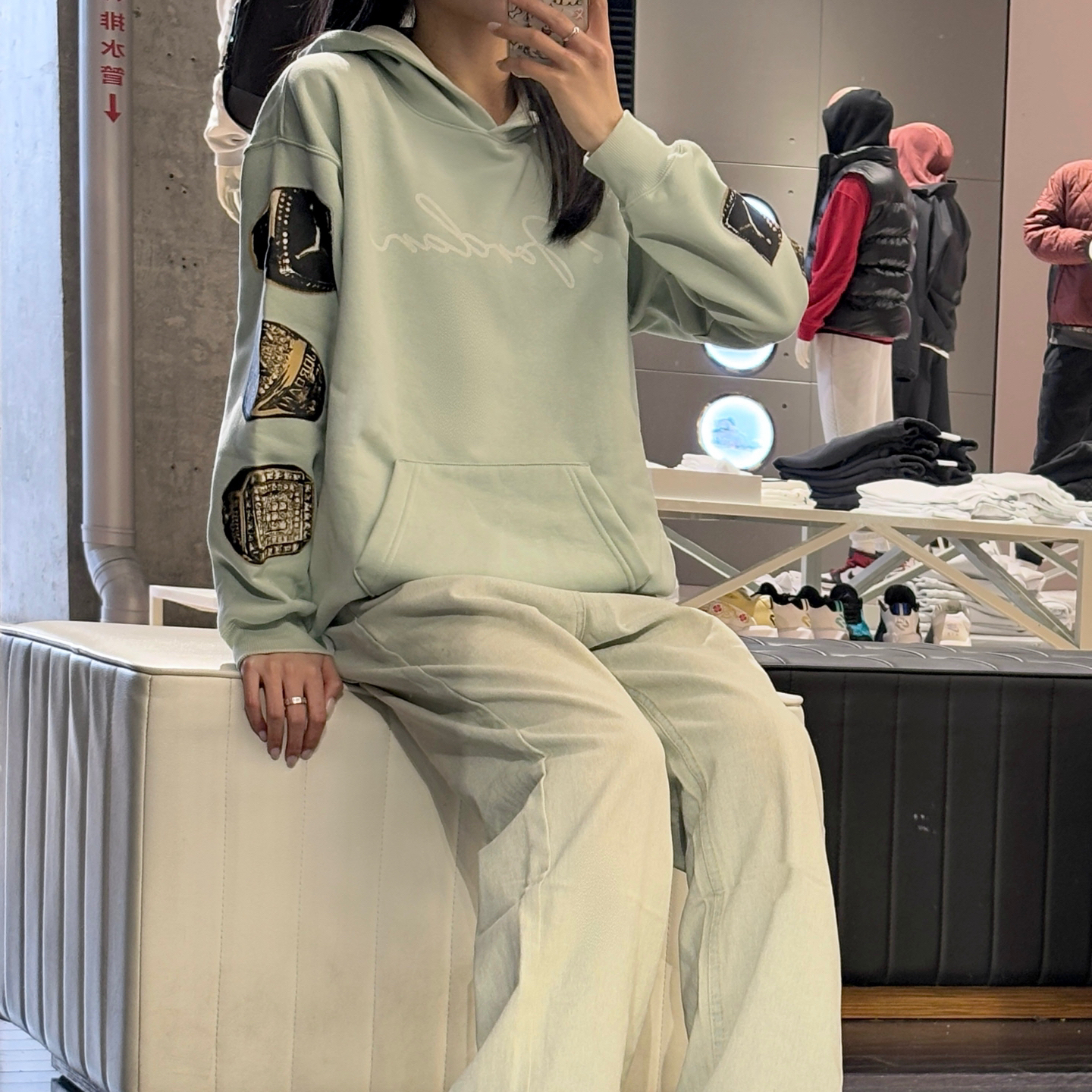 超好看的乔丹连帽卫衣