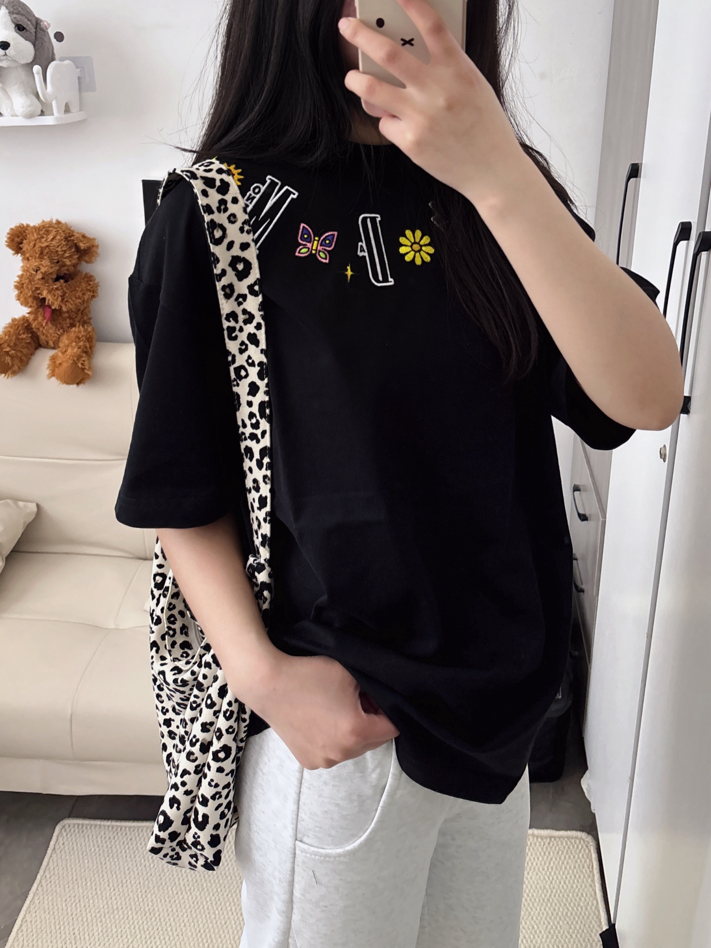 新衣服到啦！超喜欢这个刺绣短袖🥹