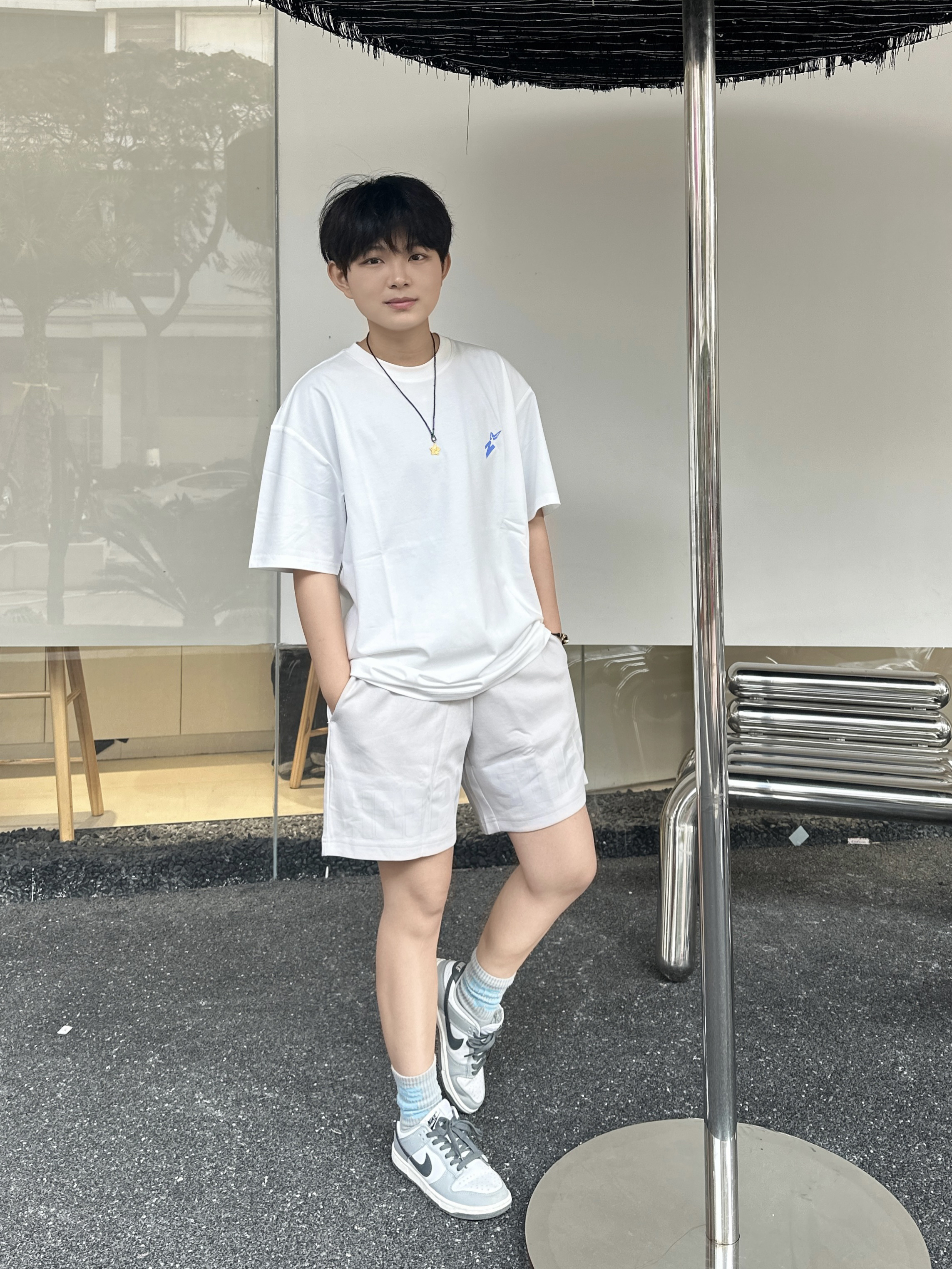 套装太有少年感啦