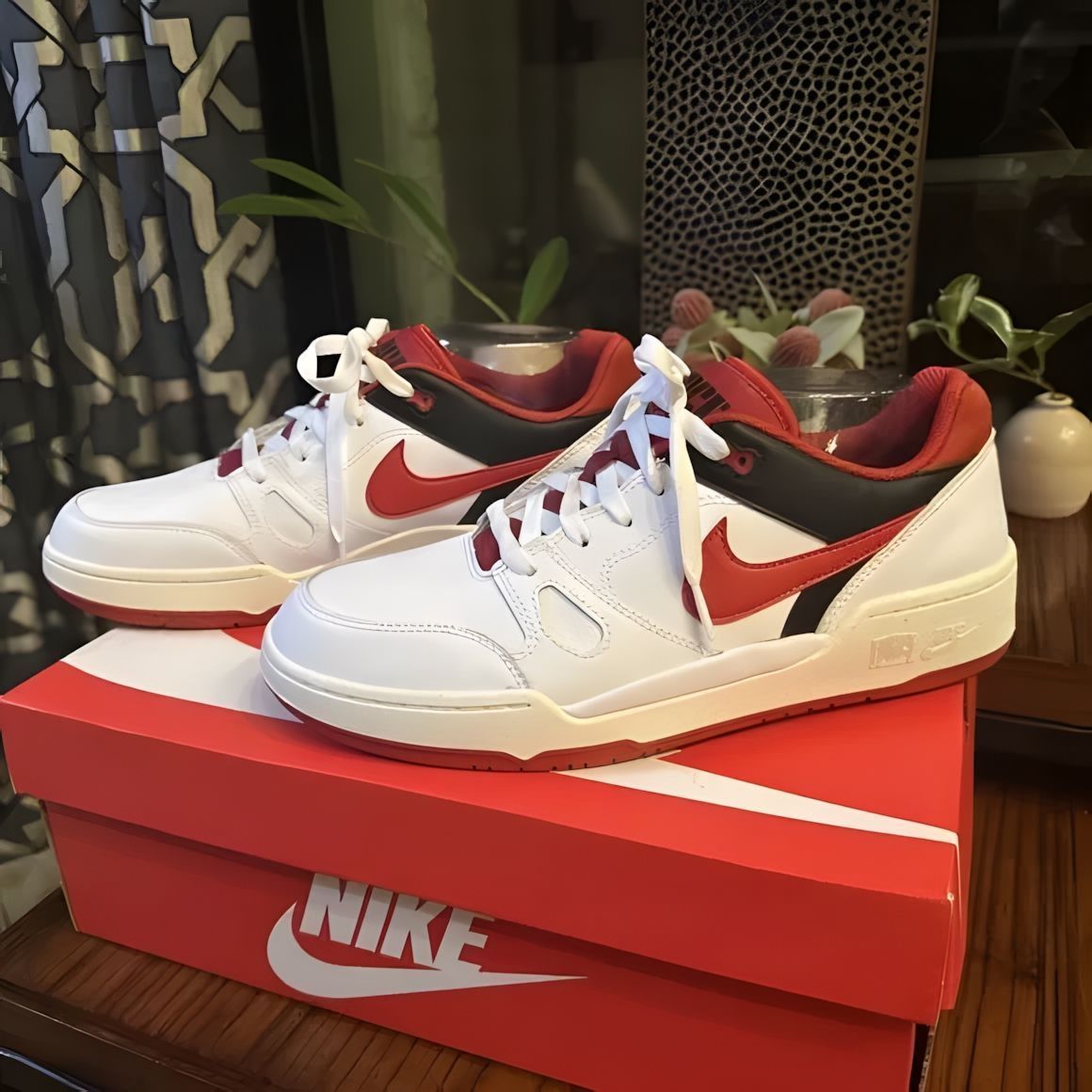 穿Nike Full Force Low红白鞋来迎接这个春天！一样生机勃勃的哦！