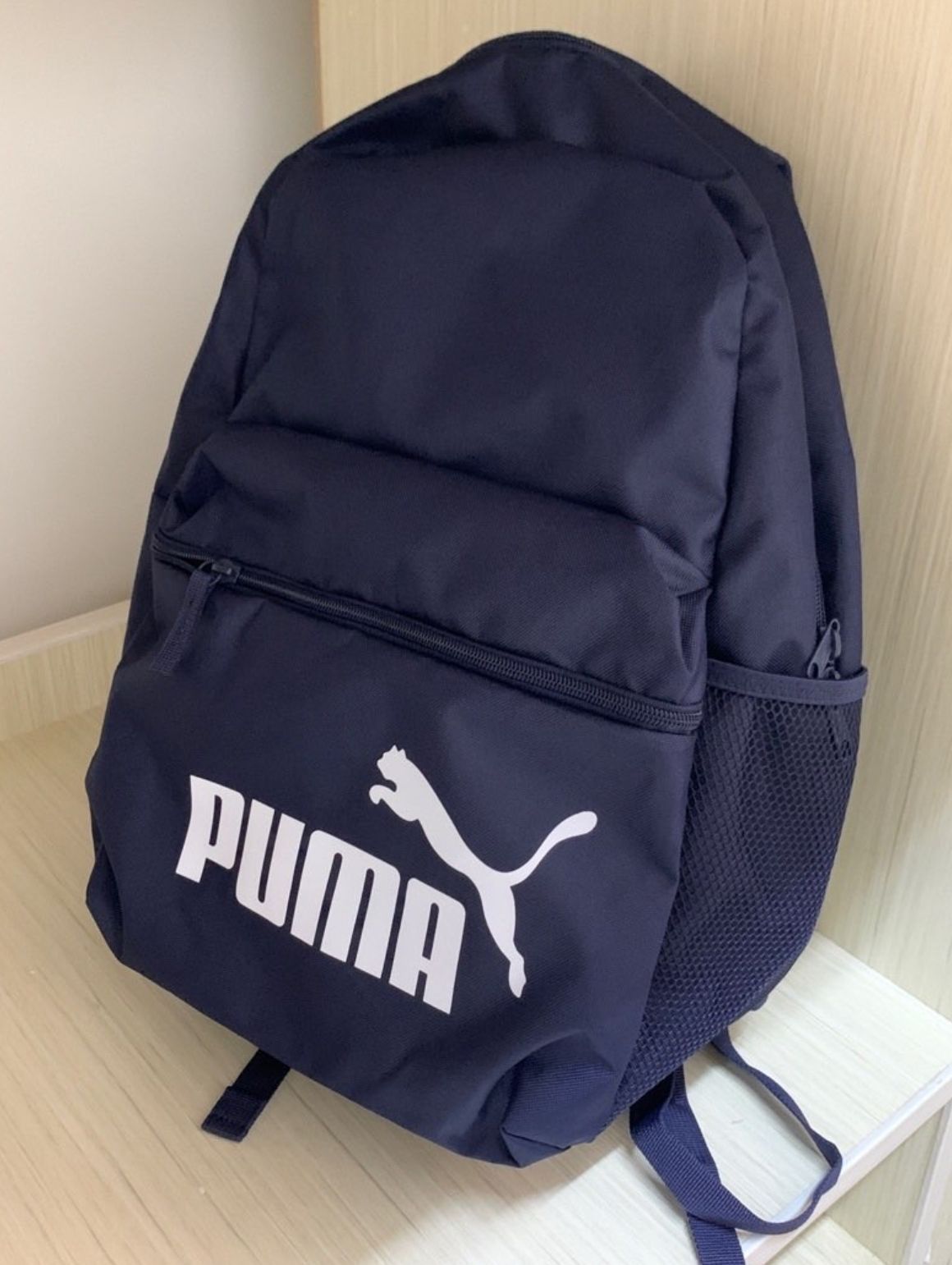 很好看，就是没有夹层，这种颜色随便🈴搭都好看爱了❤️爱了❤️