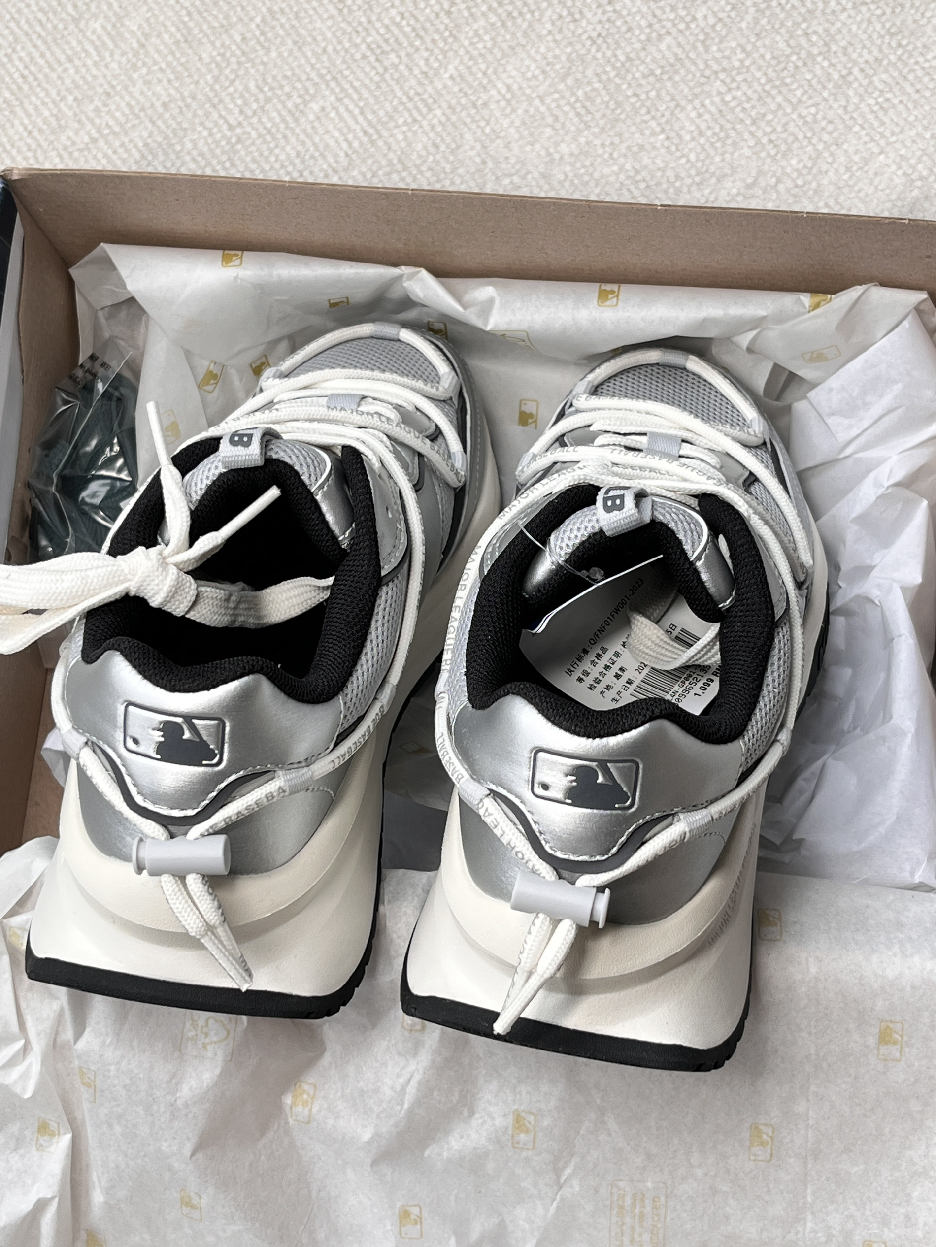 被MLB这双鞋拿捏得死死的！