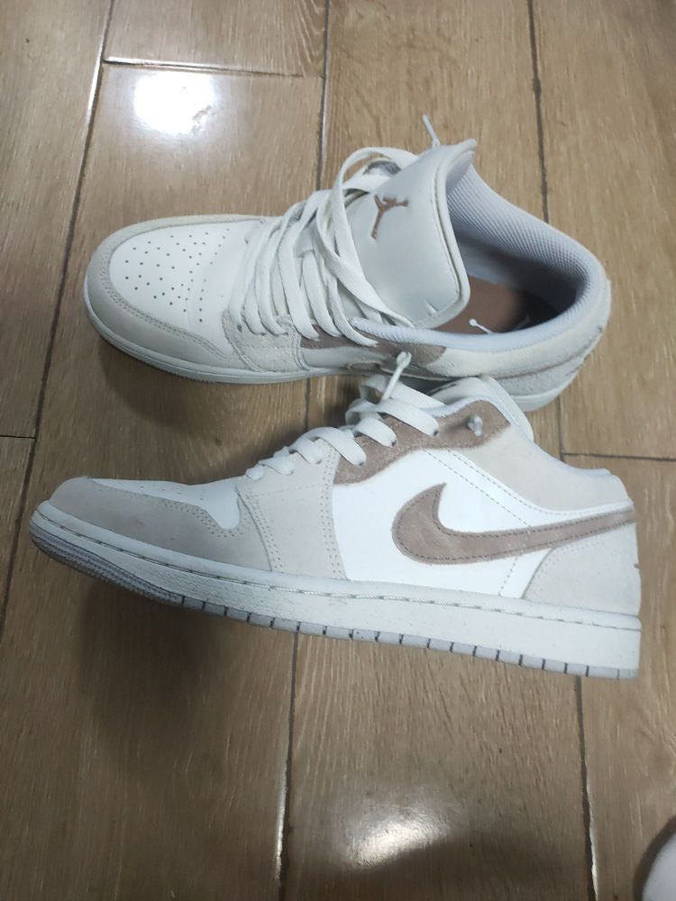 脚感还可以，aj1，百搭，便宜可入手