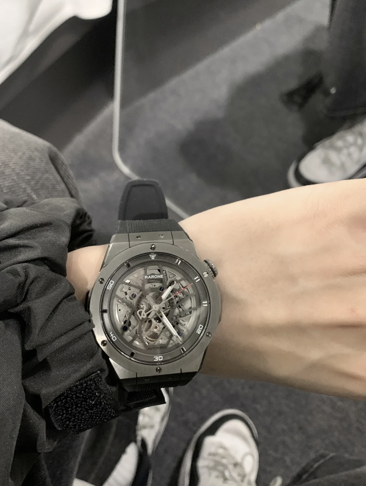 长得帅不如穿得帅 冲锋衣➕机械表真的很顶💫