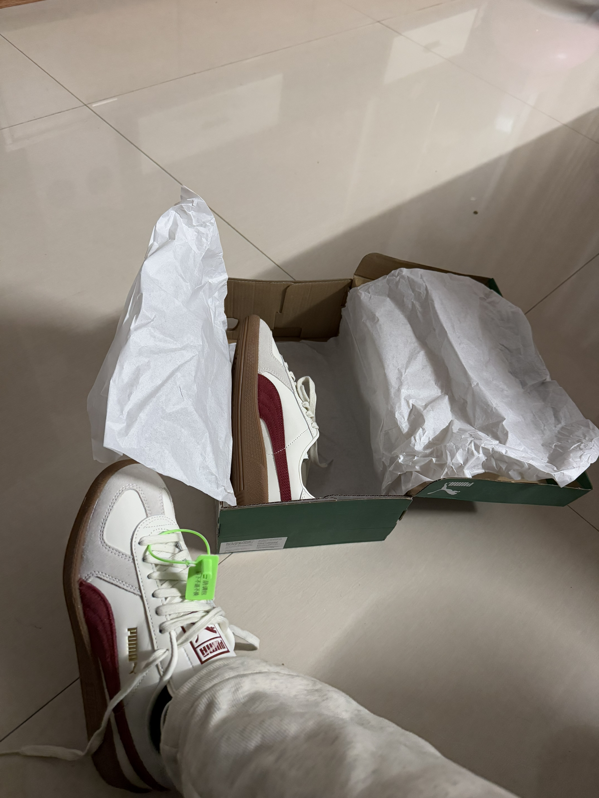 puma白红