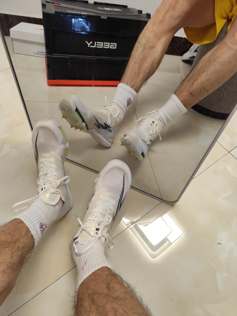 今天跑一千米,忘了拍照,现在补一组可以吧?