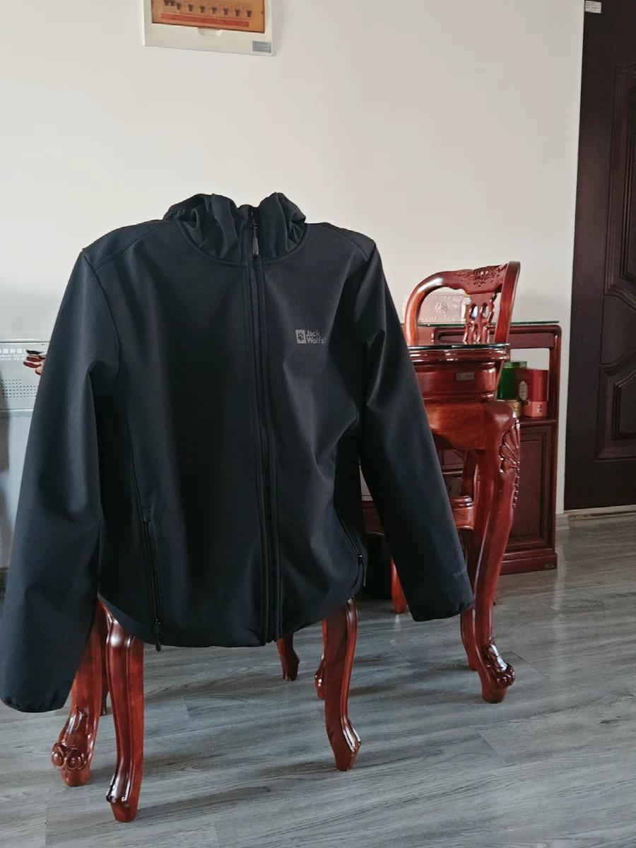 性价比稍低🔜一般般的软壳