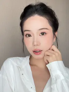 一个明媚又气色很好的妆!谁画谁好看!