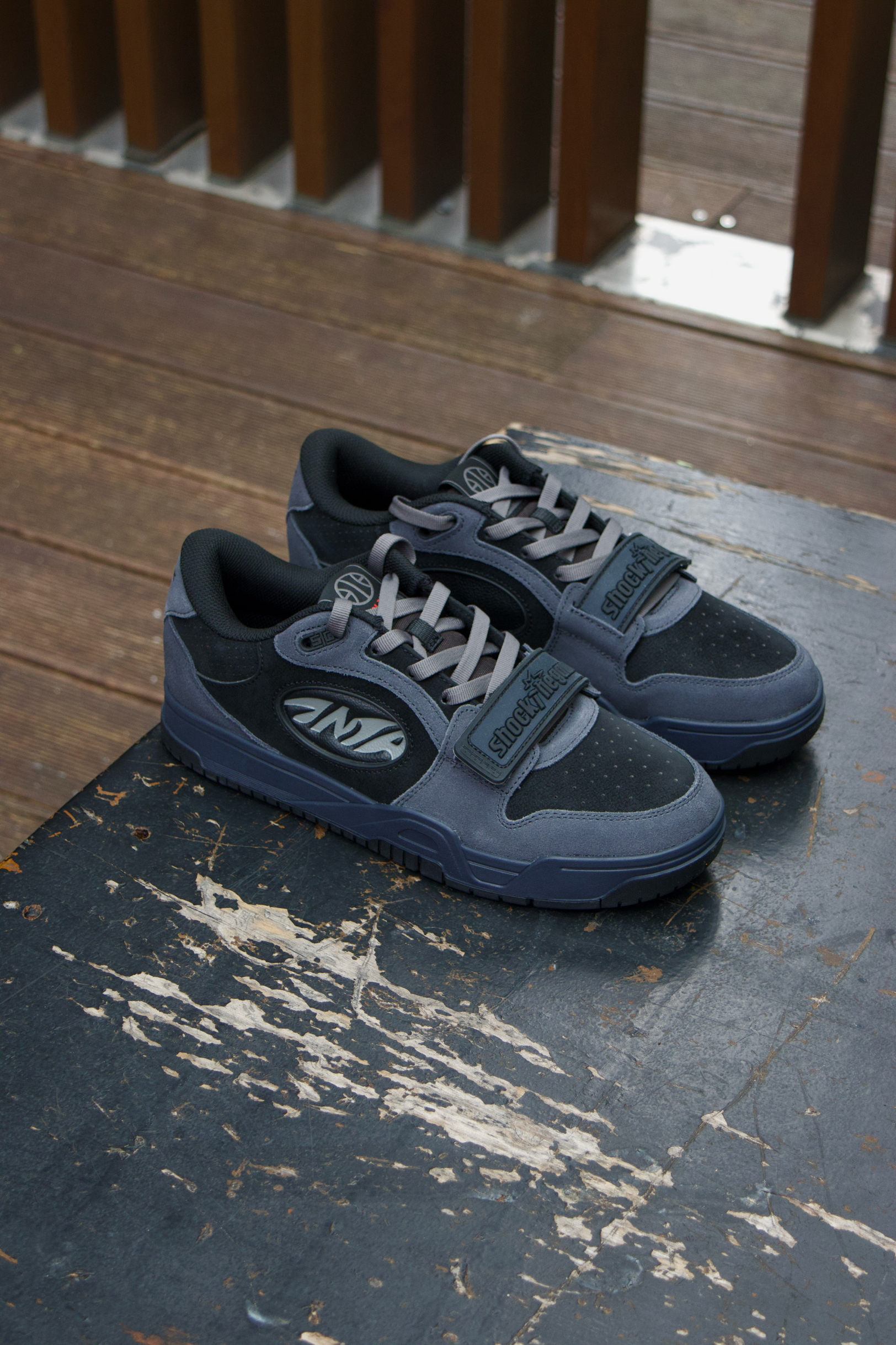 安踏STG“黑武士”板鞋 这质感很安踏！