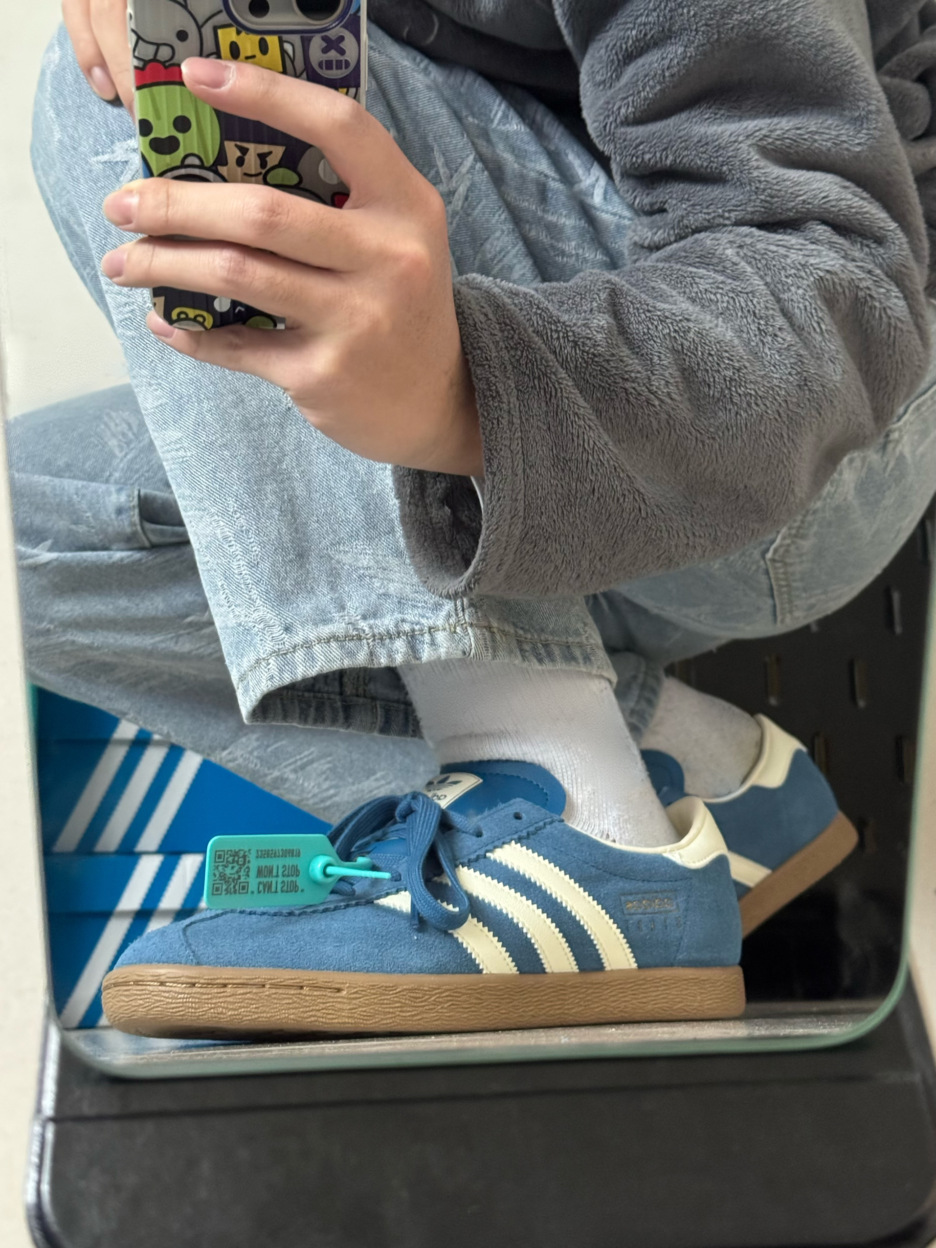 回答我！这双鞋子好不好看