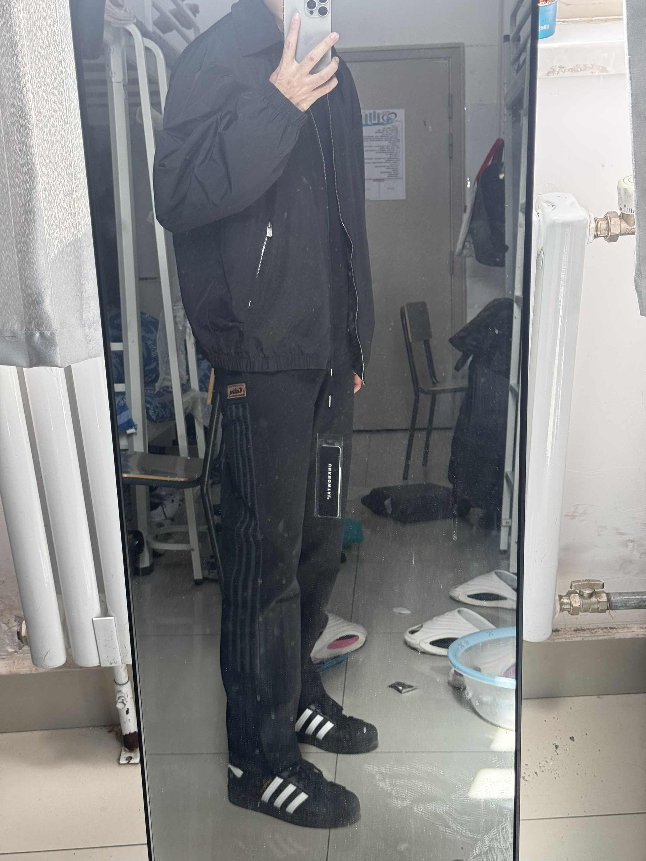 修身 搭配起来很简单 随便搭点什么都很好