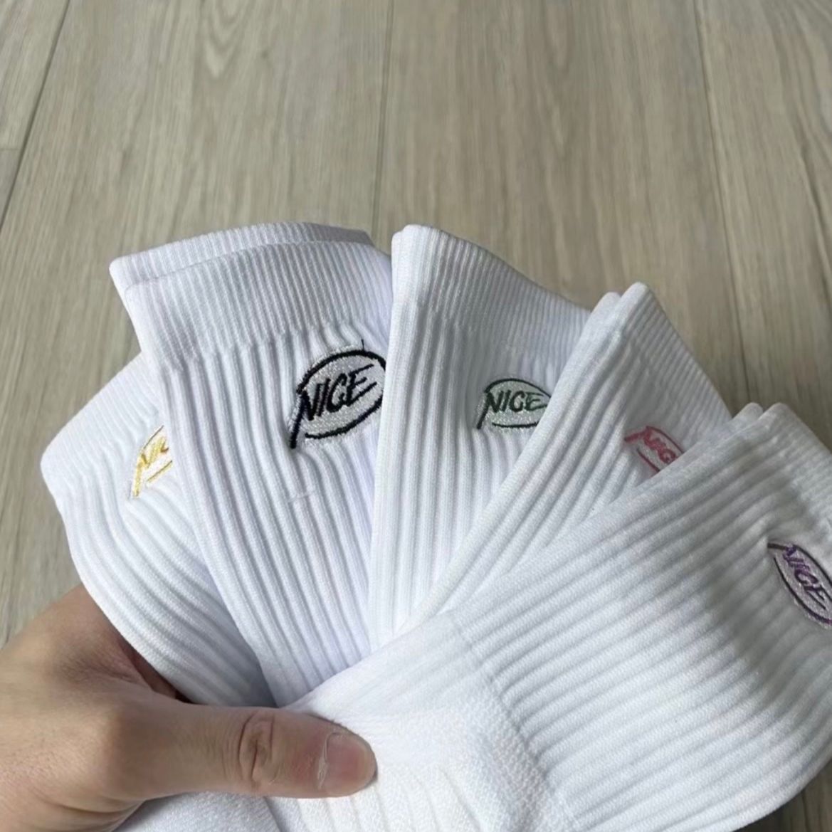 第一次这么喜欢一双袜子，十二分推荐！！！