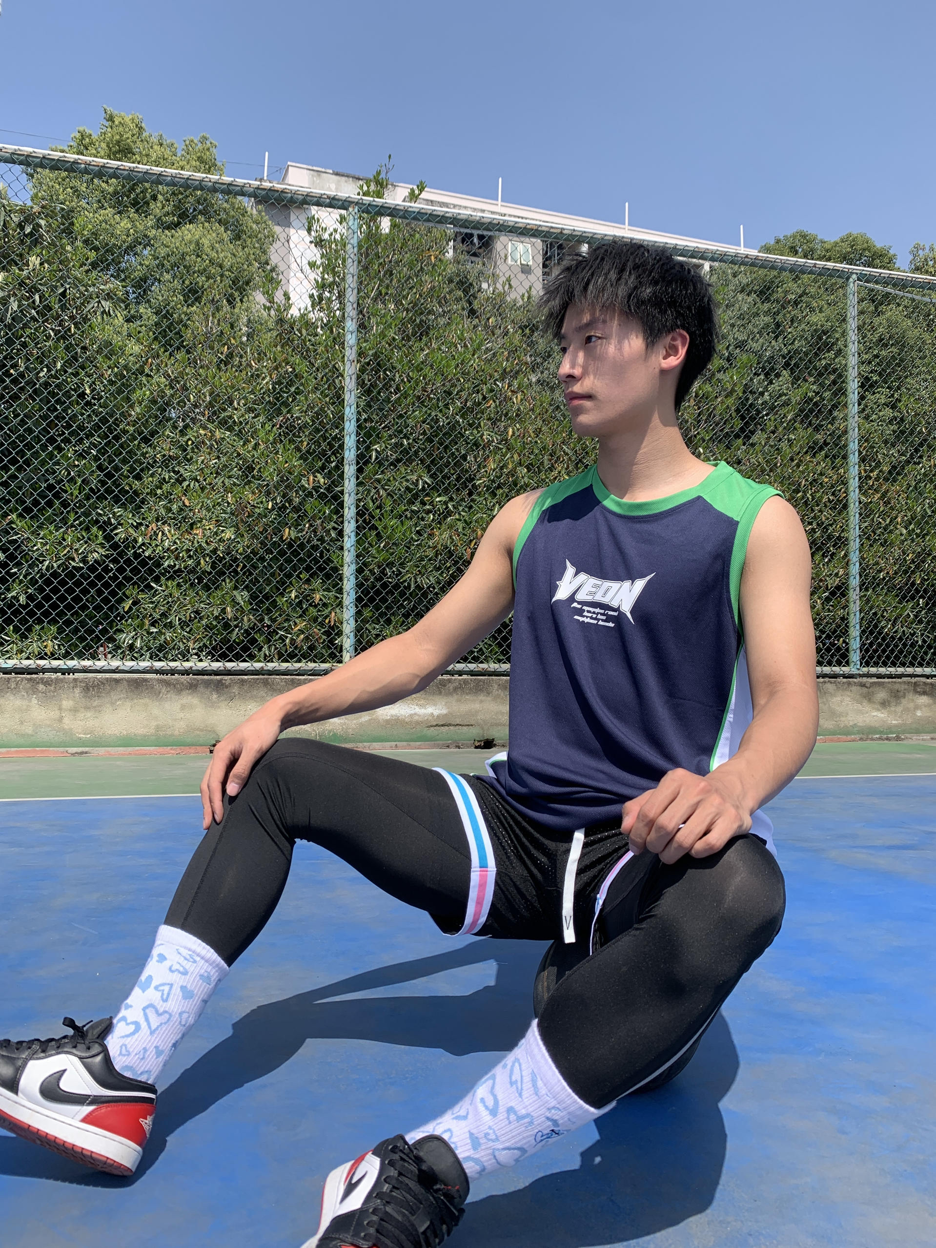 男大春日户外运动穿搭
