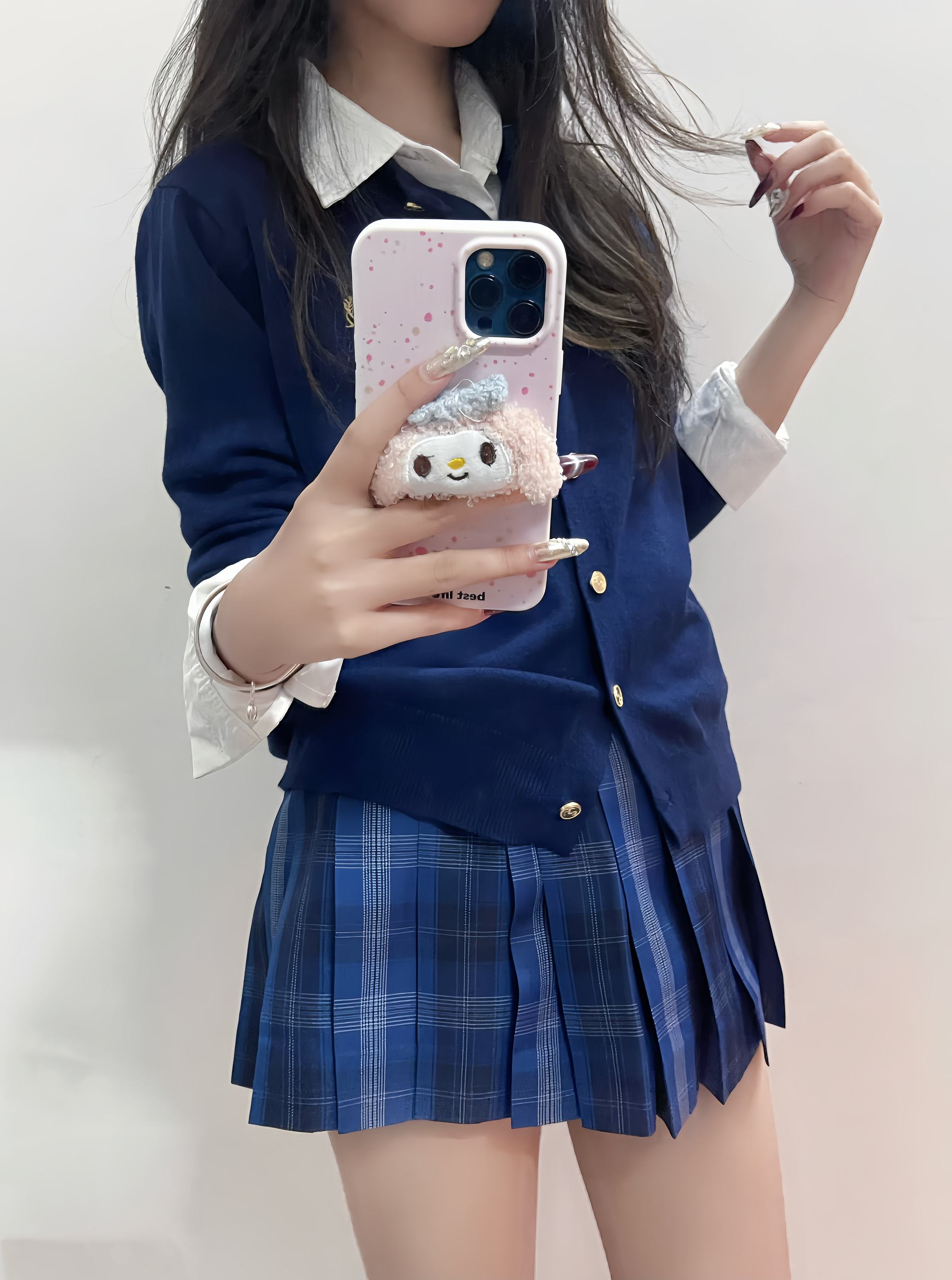 银手镯就是百搭的代名词～
