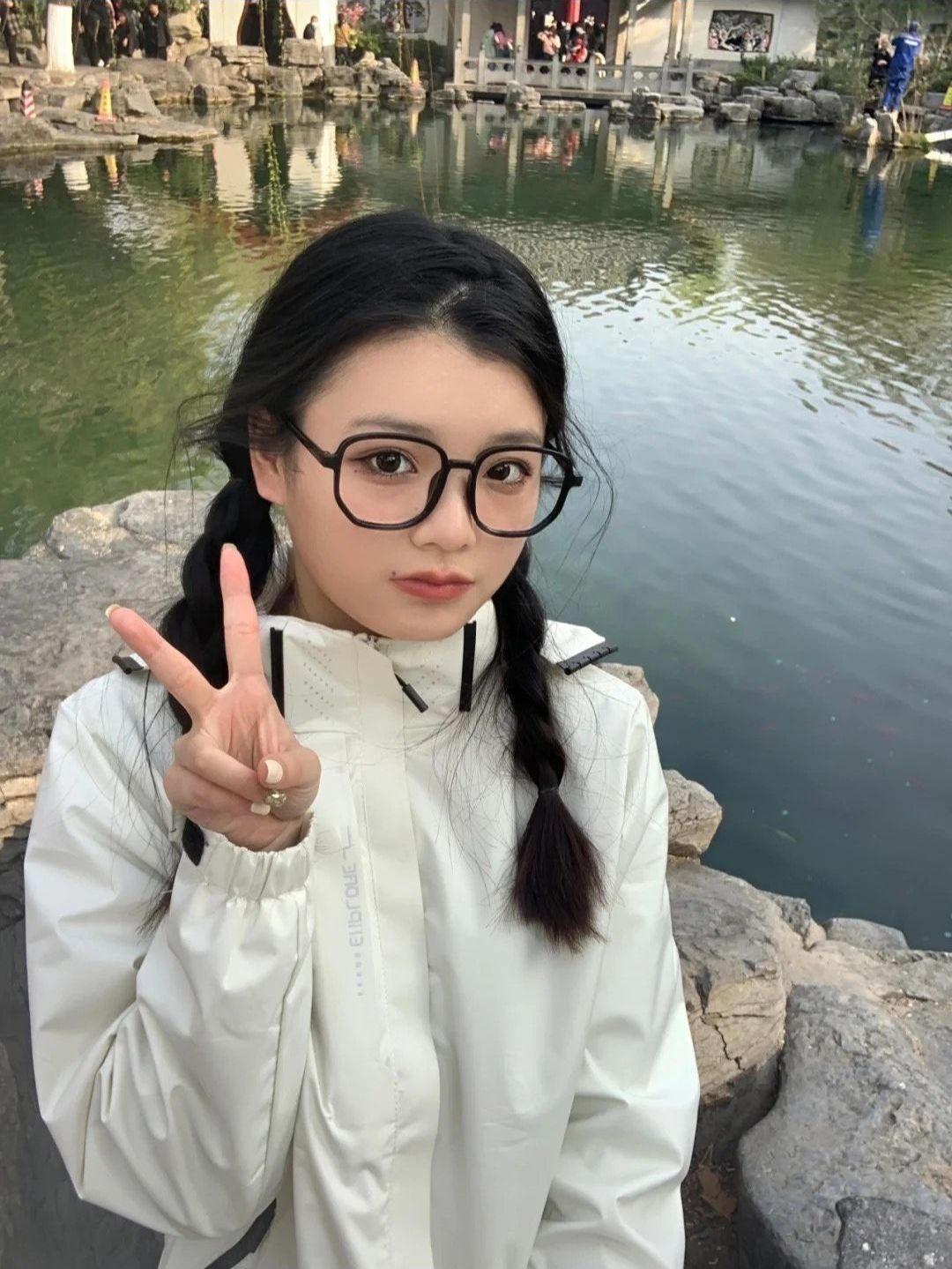 OOTD﹣谁能拒绝一套超显瘦的冲锋衣套装呢！