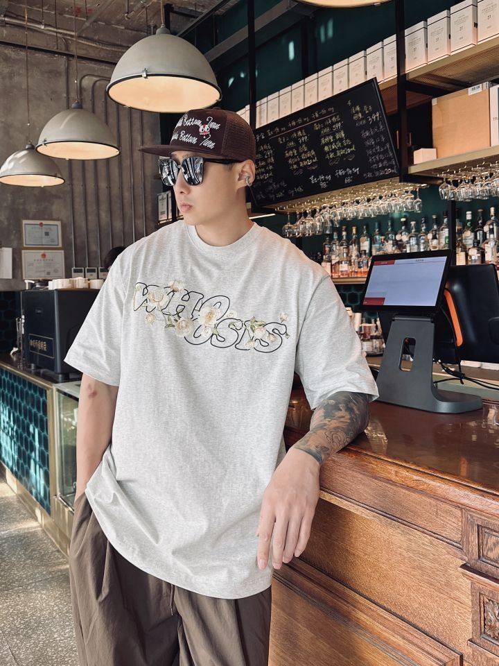 今天穿这件，左划⬅️看搭配