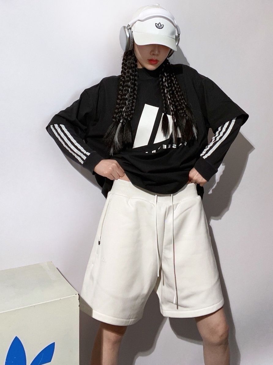 阿迪女孩出动