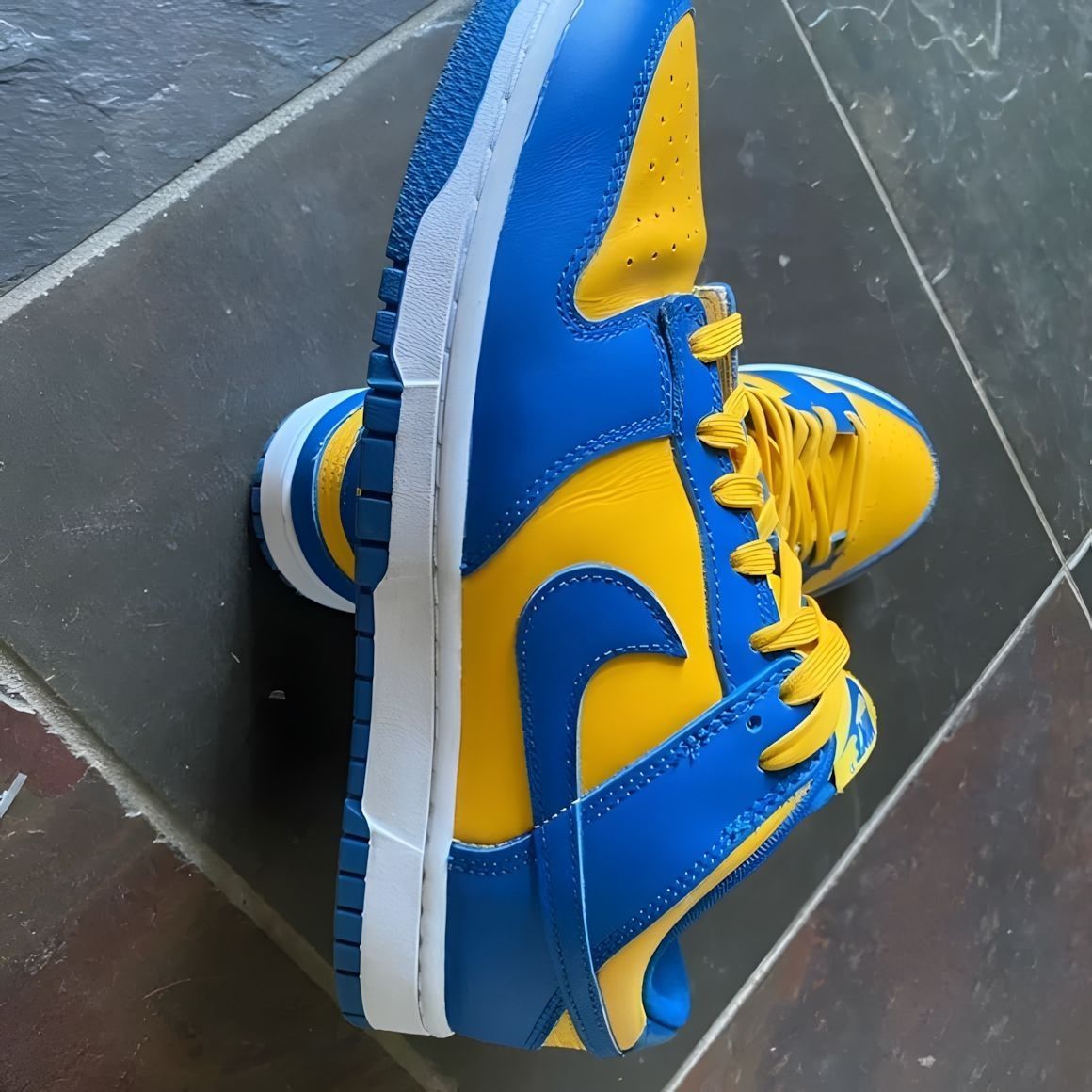 Nike UCLA Dunk 蓝黄在这个春天给你不一样的感觉!
