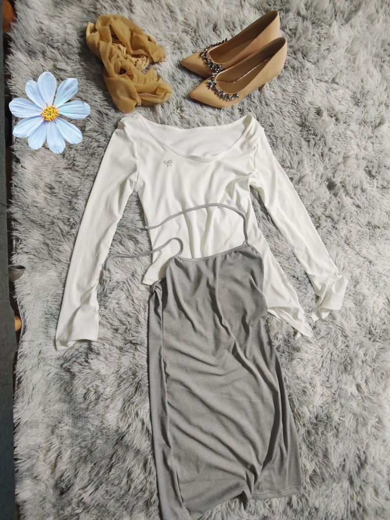 这一套衣服巨显瘦……