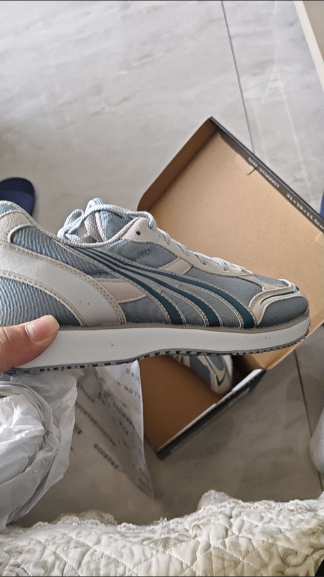 这双鞋子非常好性价比很高当训练鞋穿很好