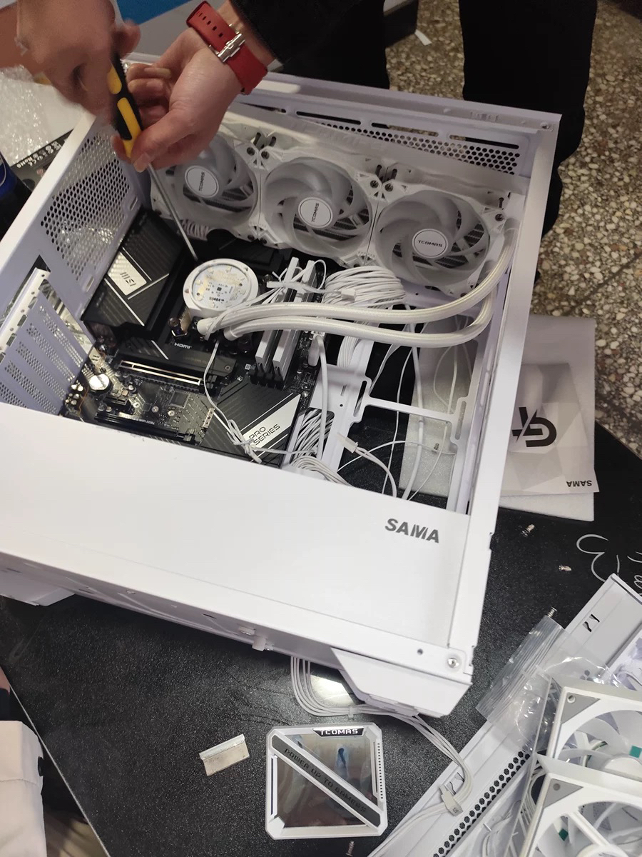 千元左右的高性能电竞“黑武士”