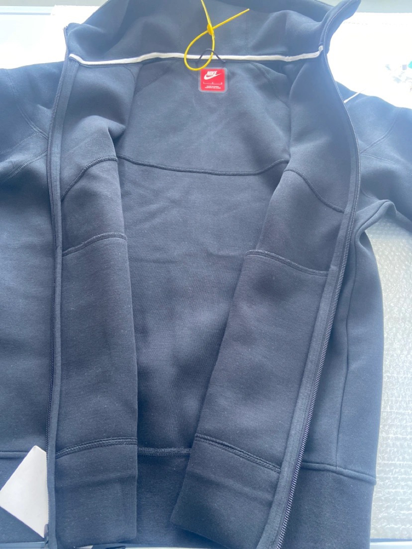 衣服非常好惊艳到了🛒好物名称：
🤔推荐理