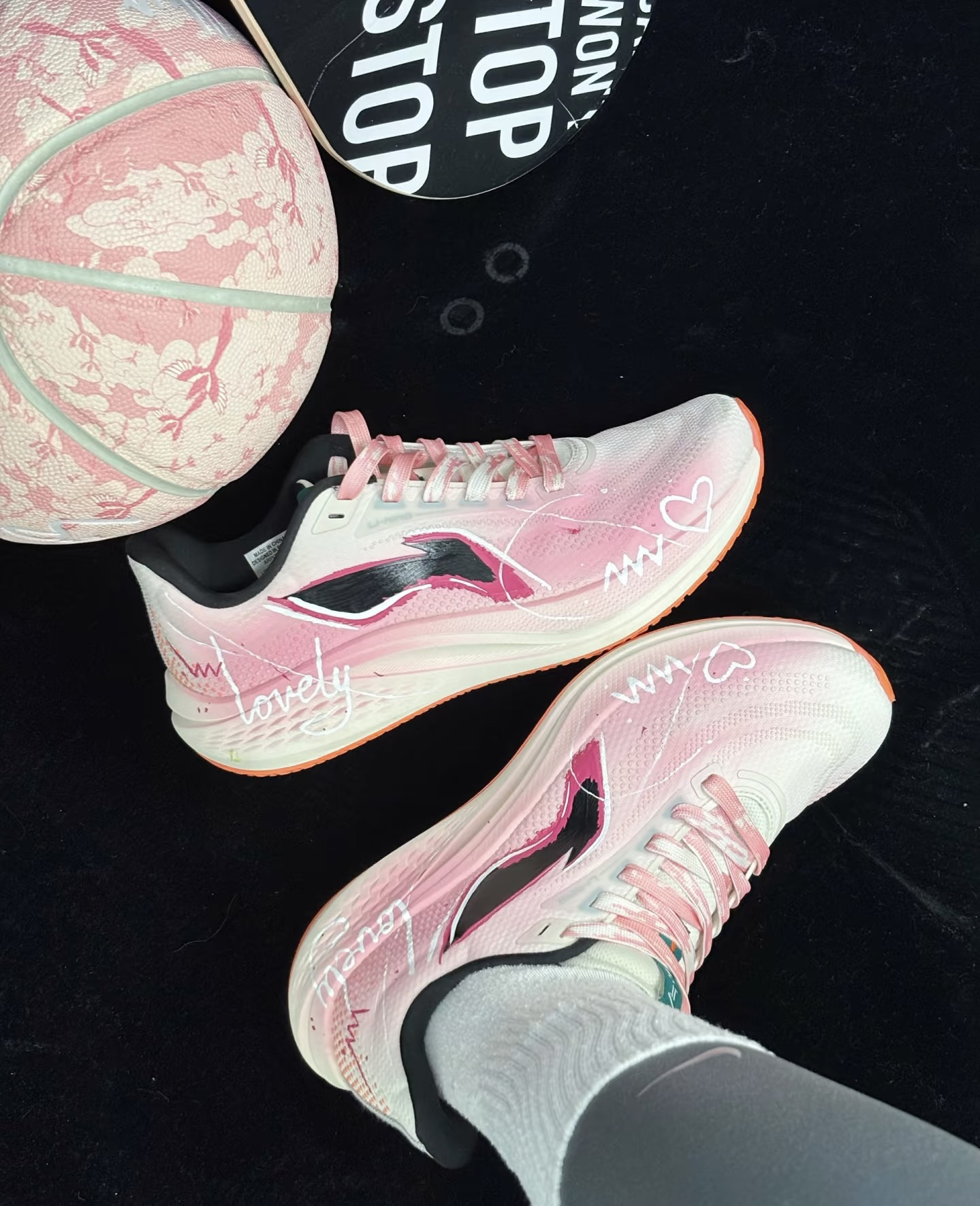 少女心爆棚！粉色系运动装备超吸睛