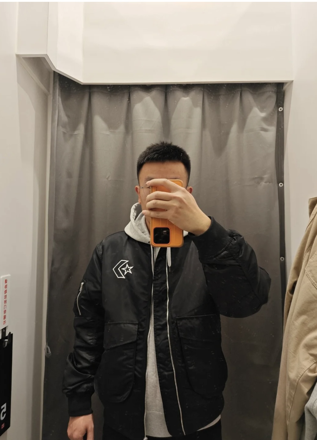 上身效果很满意，做工也很精致，性价比挺高