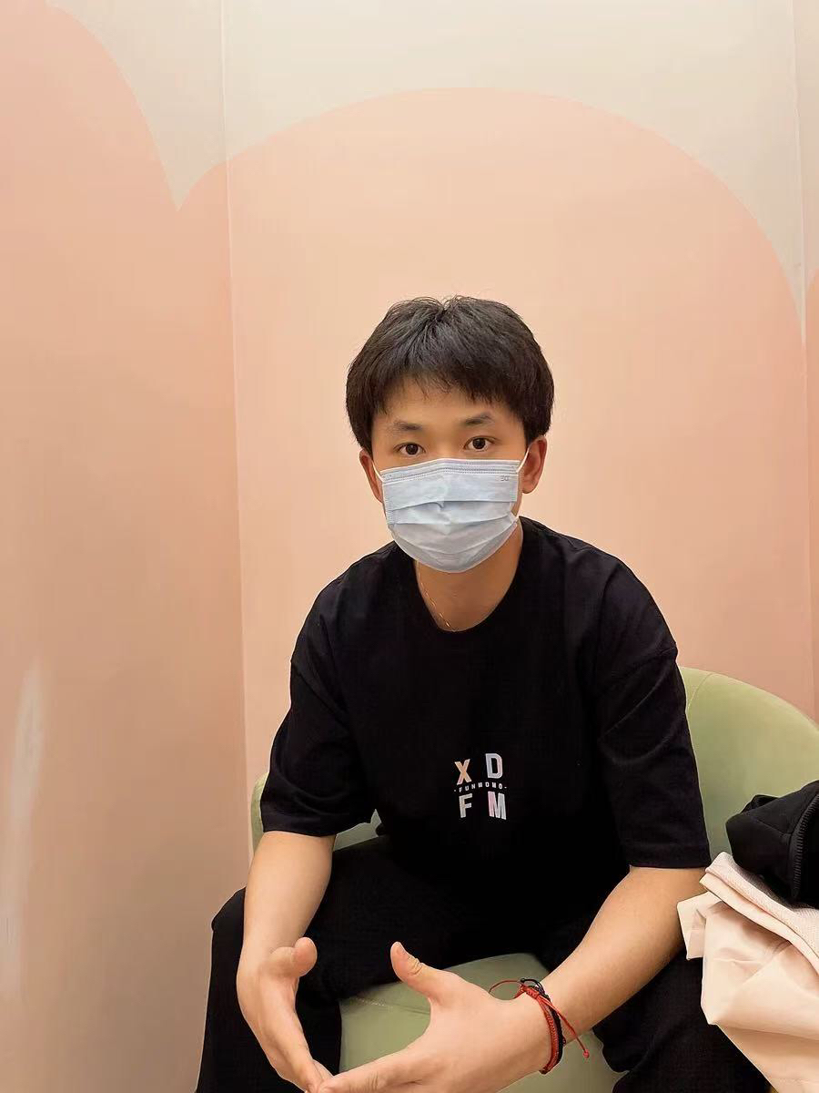 XDFM美式国潮镭射字母印花反光短袖国潮简约街头复古纯棉T恤