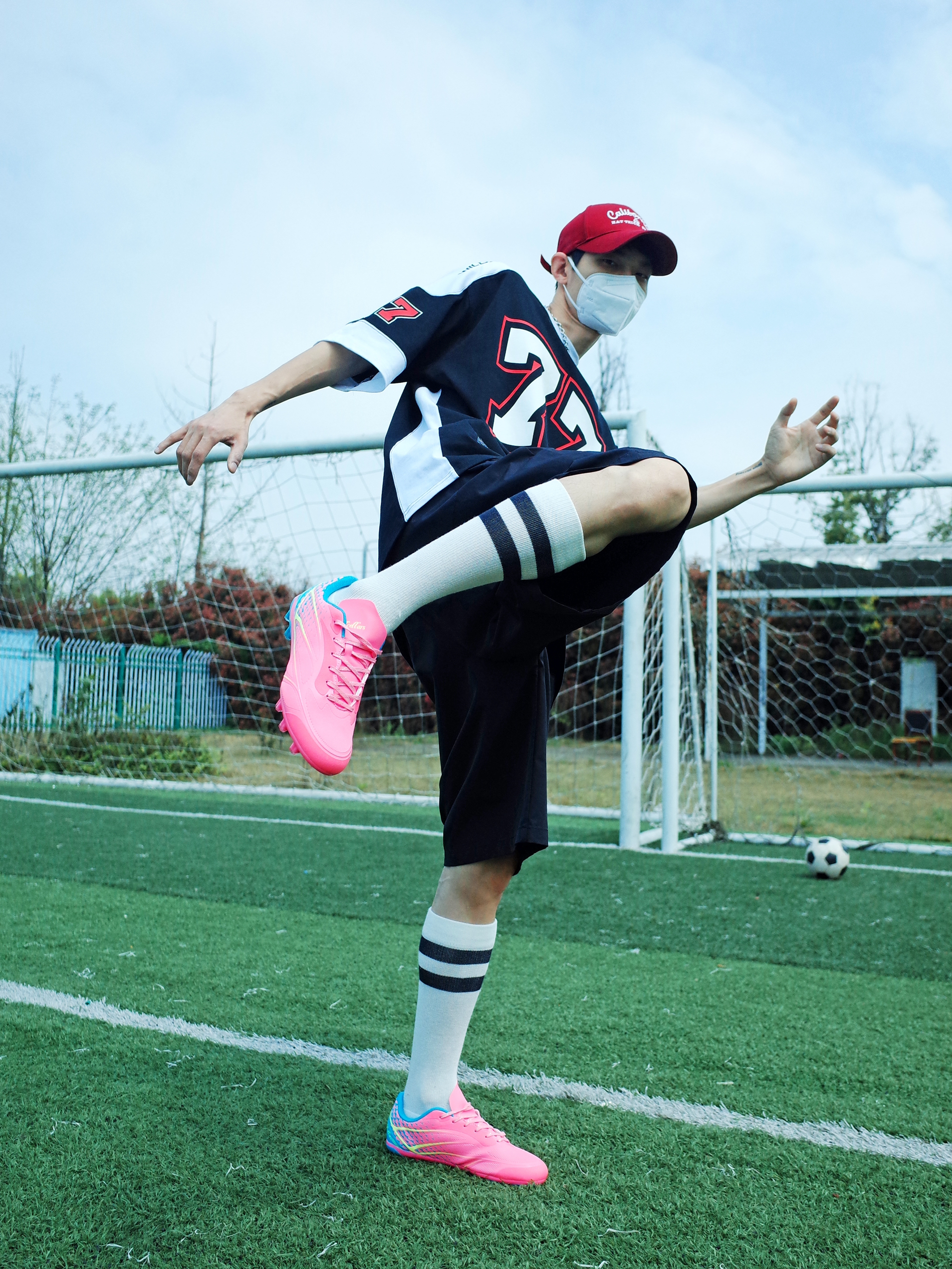 绿茵场打卡⚽️撞进夏天的足球少年