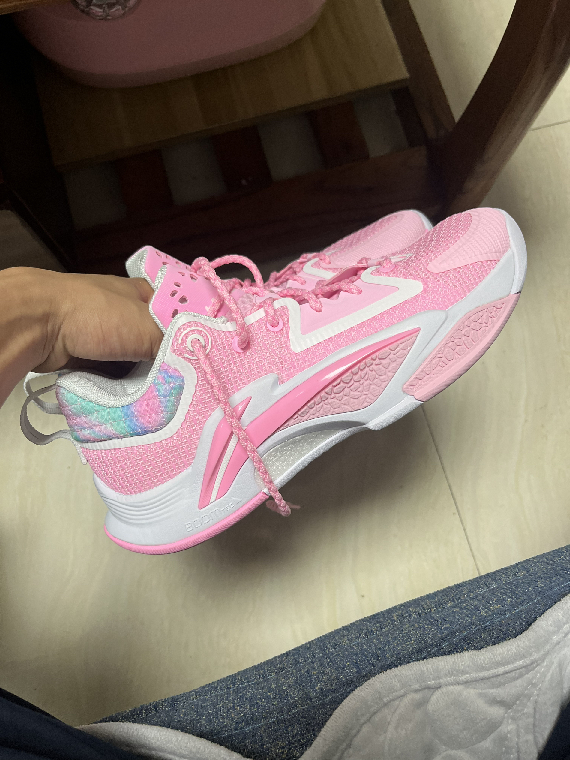 👟球鞋名称：

📌是否偏码【偏大/不偏码