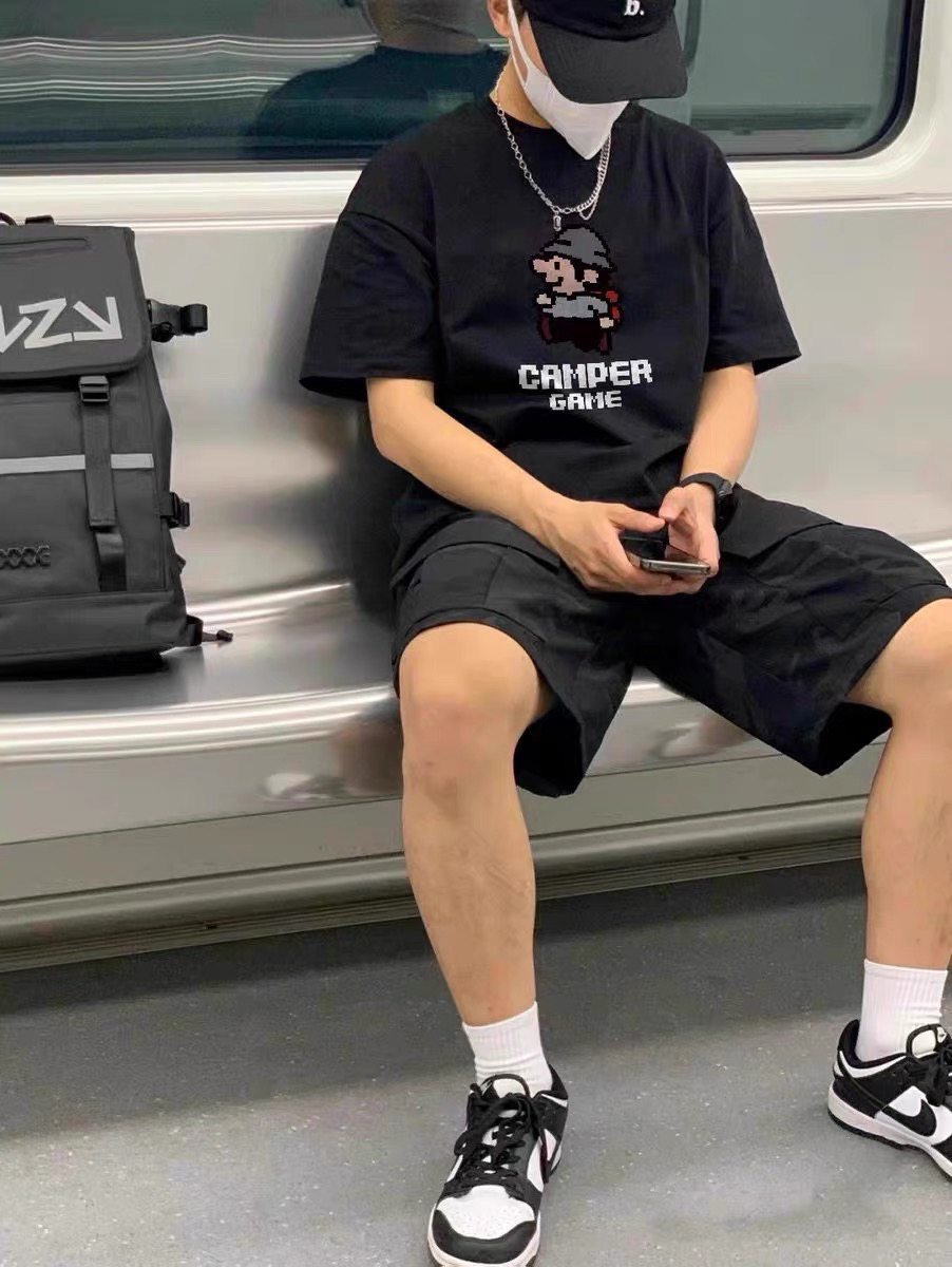 一眼喜欢上的一款修身穿着舒适的短袖T恤