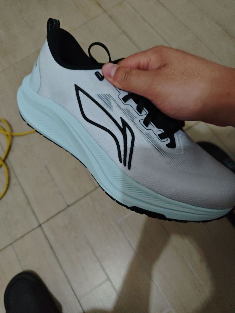 🛒好物名称：
🤔推荐理由：穿着很舒服，运