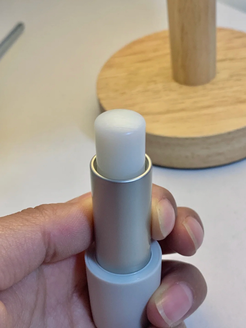 强力安利至本的这只润唇膏 回购第二支了