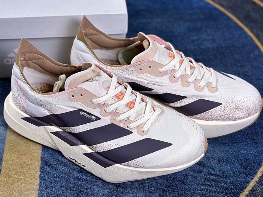 第一次穿Adidas Adizero Adios Pro 4真的太爽了