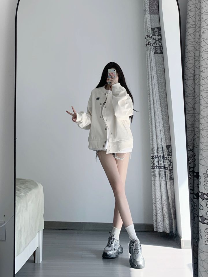 开学啦～我发现了一件超有设计感的夹克