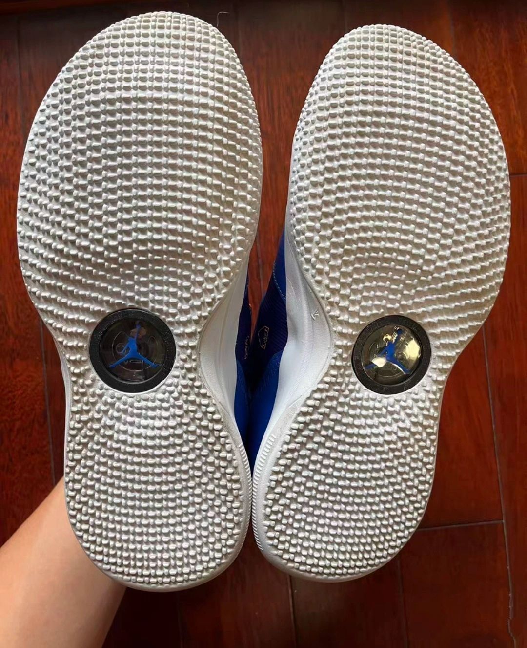 看着这气垫 真想踩一脚