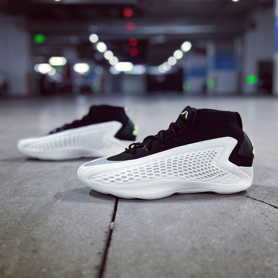 Adidas无死角的帅哇！