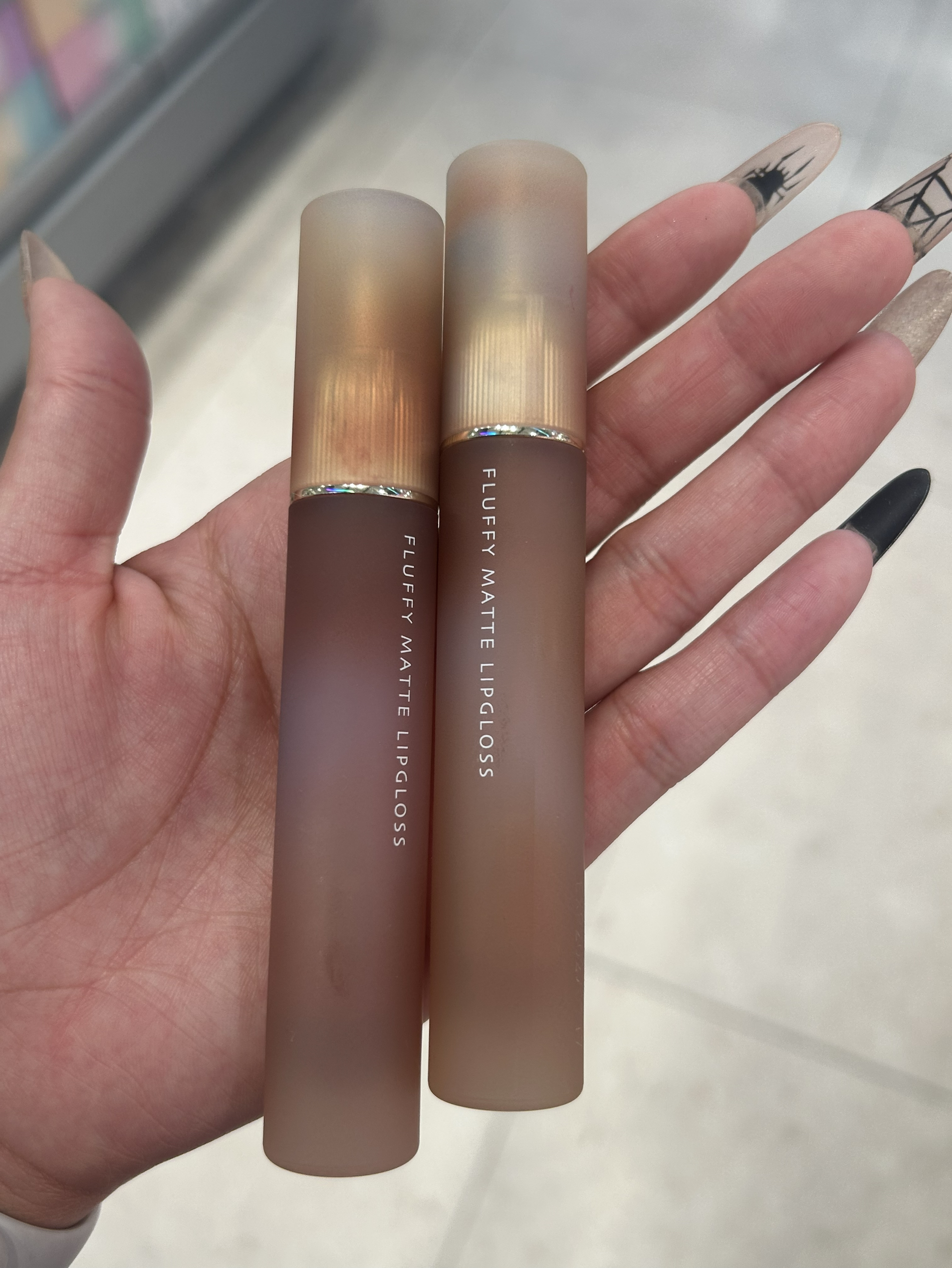 平价化妆品｜💄酵色双头镜面唇釉M15&M16试色来啦！