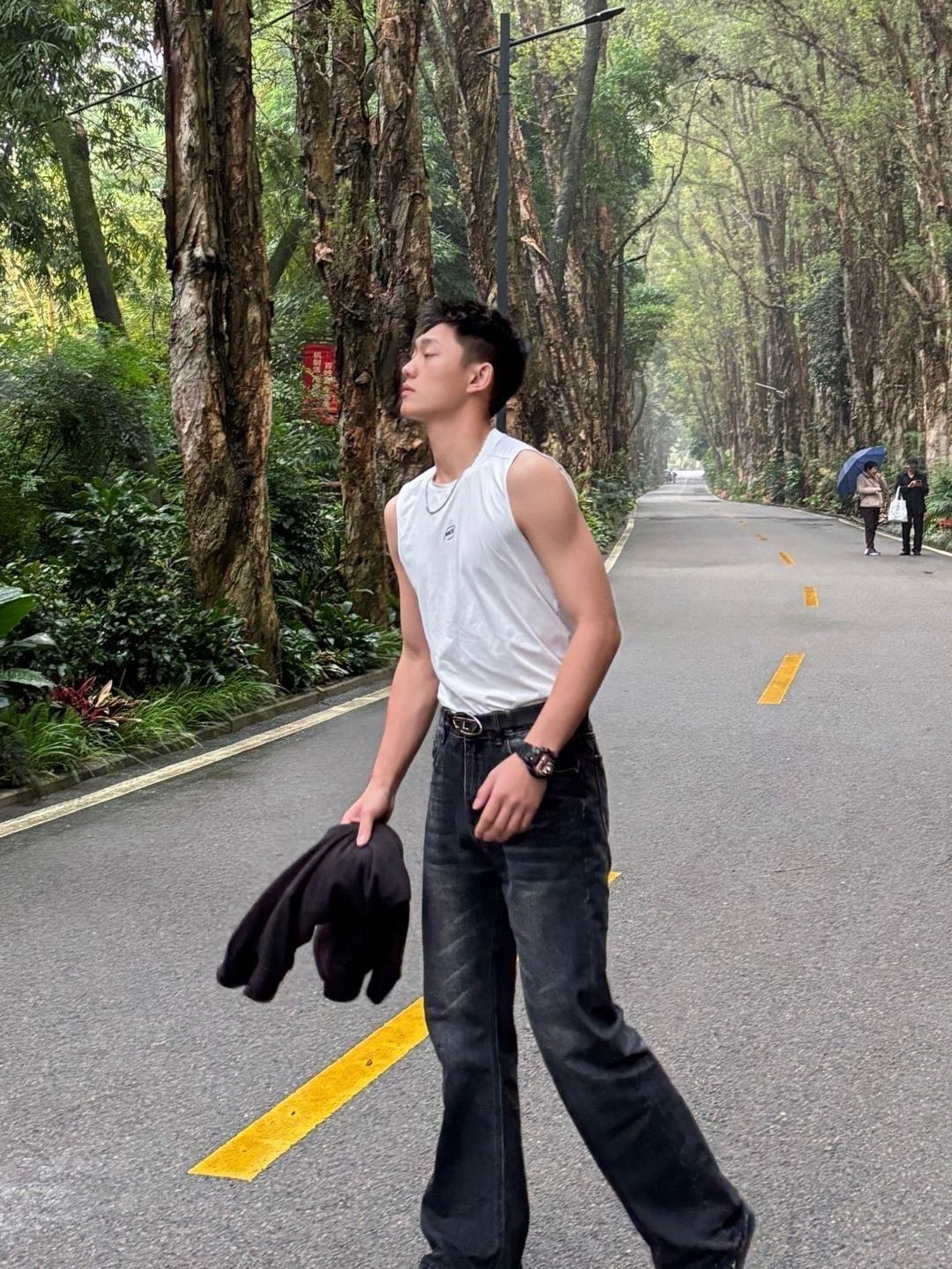 训练背心秀身材穿搭～