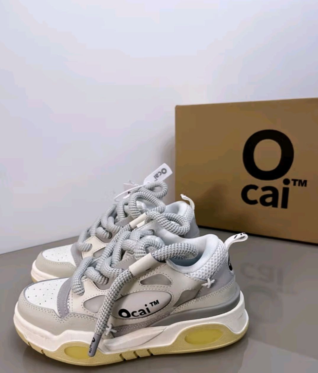 🌟【00后必入！Ocai复古鞋OC220232实测：穿出千禧年Y2K街拍感】🔥